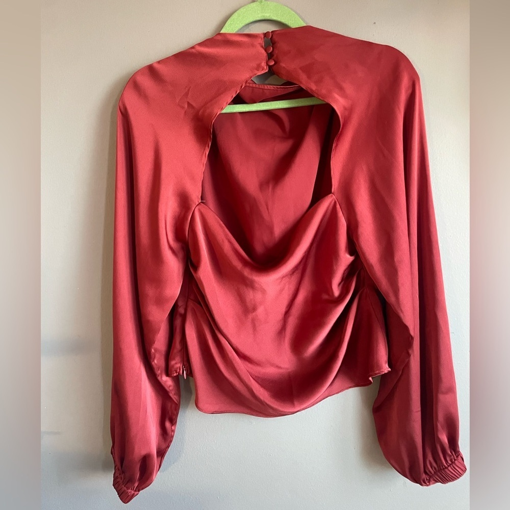 ASTR THE LABEL VERONICA OPEN-BACK TOP - Picture 7 of 7